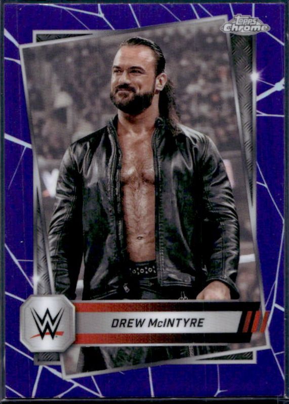 2025 Topps Chrome WWE #19 Purple Refractor