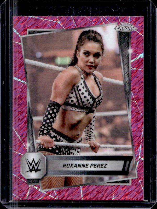 Roxanne Perez 2025 Topps Chrome WWE #44 Pink Shimmer Refractor RAW
