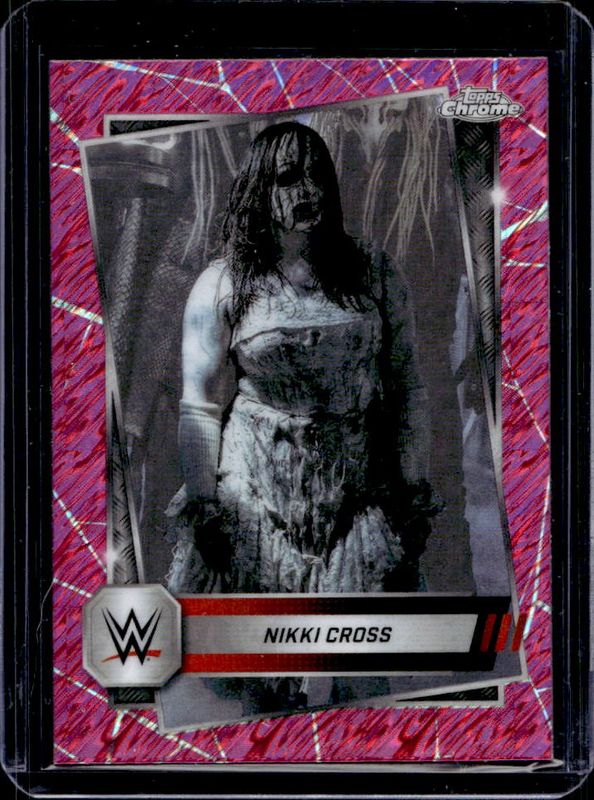 Nikki Cross 2025 Topps Chrome WWE #75 Pink Shimmer Refractor RAW