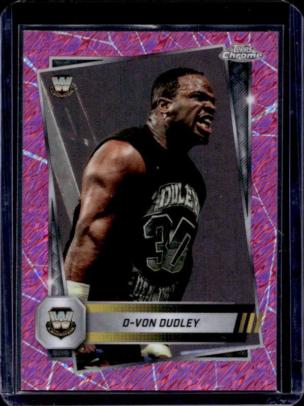 2025 Topps Chrome WWE #115 Pink Shimmer Refractor