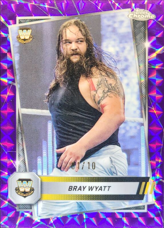 2025 Topps Chrome WWE #126 Purple Geometric Refractor /10