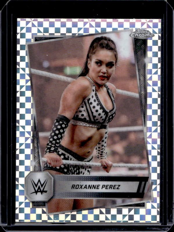 Roxanne Perez 2025 Topps Chrome WWE #44 X-Fractor RAW
