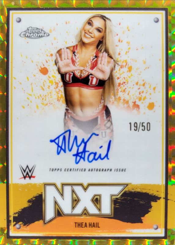 Thea Hail 2025 Topps Chrome WWE #NXT-THL NXT Chrome Autographs - Gold Geometric Refractor /50 RAW