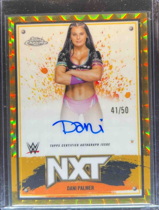 2025 Topps Chrome WWE #NXT-DPM NXT Chrome Autographs - Gold Geometric Refractor /50