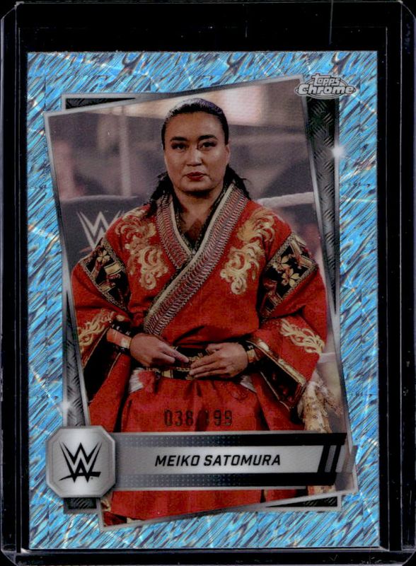 2025 Topps Chrome WWE #121 Aqua Shimmer Refractor /199