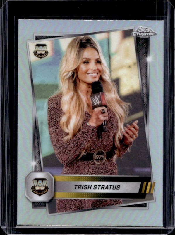 Trish Stratus 2025 Topps Chrome WWE #190 Refractor RAW