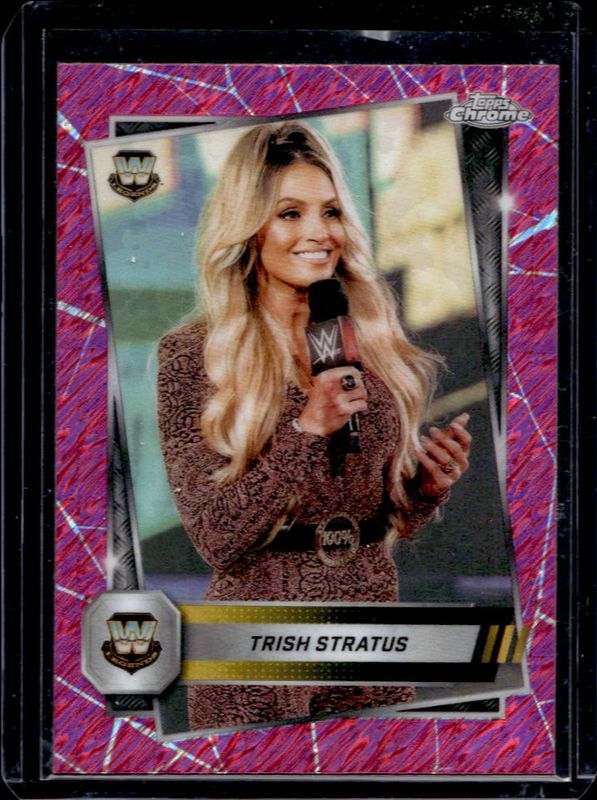 Trish Stratus 2025 Topps Chrome WWE #190 Pink Shimmer Refractor RAW