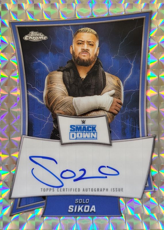Solo Sikoa 2025 Topps Chrome WWE #BBA-SOL Blue Brand Autographs - Geometric Refractor RAW