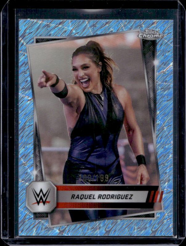 2025 Topps Chrome WWE #48 Aqua Shimmer Refractor /199