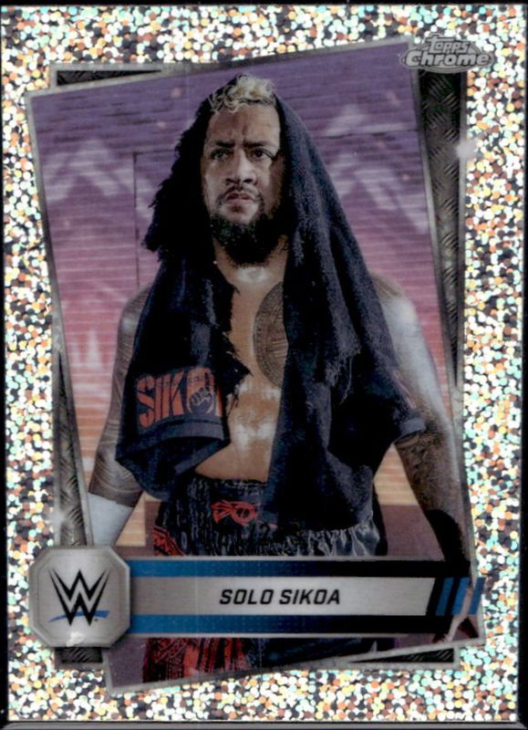 Solo Sikoa 2025 Topps Chrome WWE #17 Speckle Refractor /249 RAW