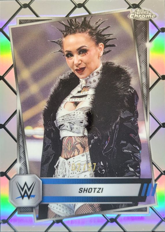 2025 Topps Chrome WWE #33 Steel Cage Refractor /37