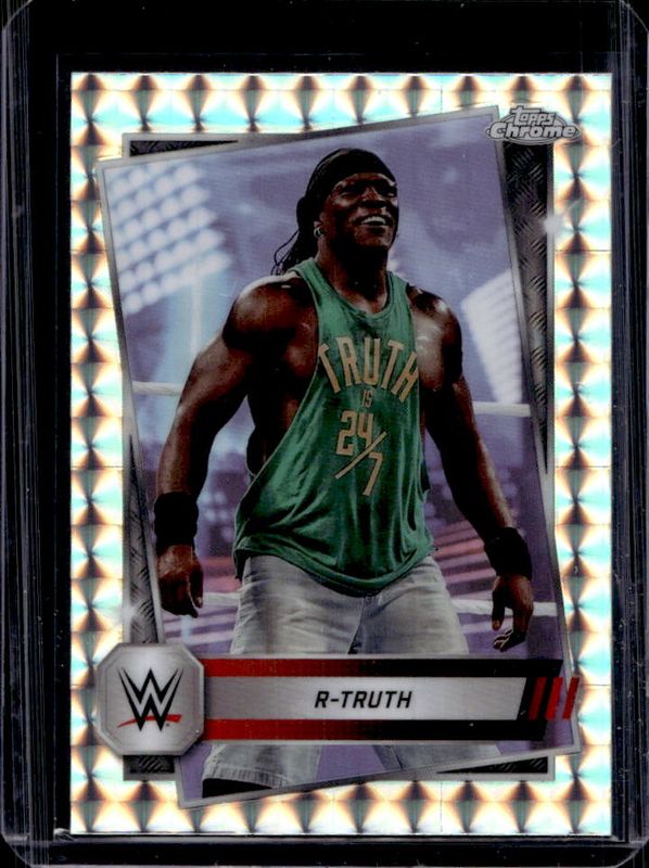 2025 Topps Chrome WWE #97 Geometric Refractor