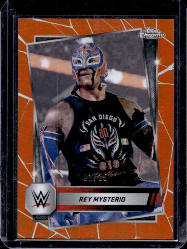 Rey Mysterio 2025 Topps Chrome WWE #62 Orange Refractor /25 RAW