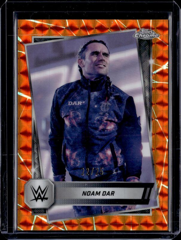 Noam Dar 2025 Topps Chrome WWE #142 Orange Geometric Refractor /25 RAW