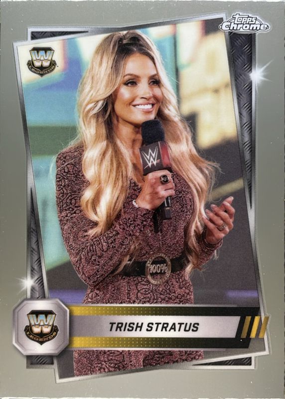 Trish Stratus 2025 Topps Chrome WWE #190 Base RAW