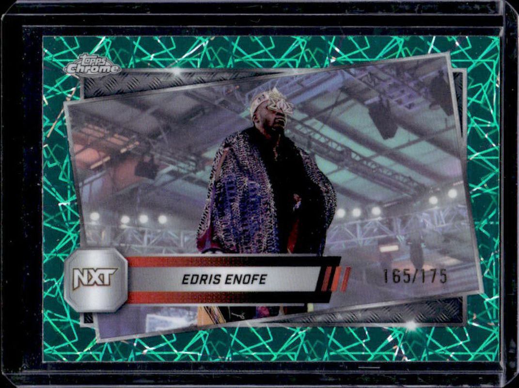 Solo Sikoa 2025 Topps Chrome WWE #17 Teal Lazer Refractor /175 RAW