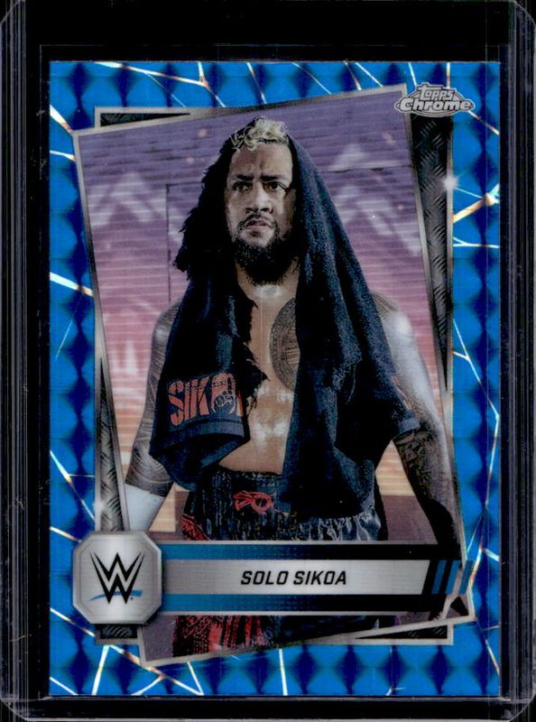 Solo Sikoa 2025 Topps Chrome WWE #17 Blue Geometric Refractor /99 RAW