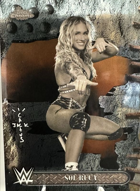 Sol Ruca 2025 Topps Chrome WWE x Cactus Jack #93 Base Price Guide ...