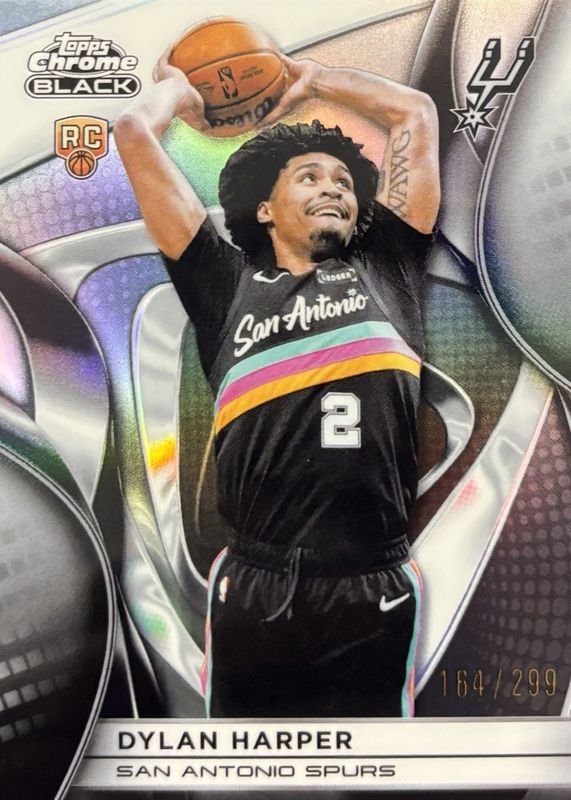 2025 Topps Chrome Black #102 Wave Refractor /299