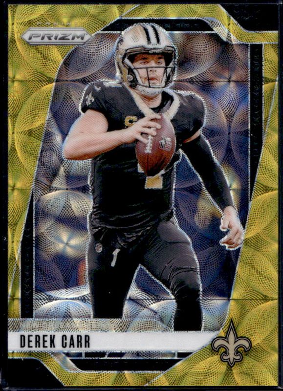 Derek Carr 2024 Prizm #203 Choice Gold /10 RAW