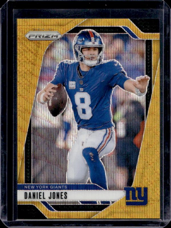 Daniel Jones 2024 Prizm #212 Gold Wave /10 RAW