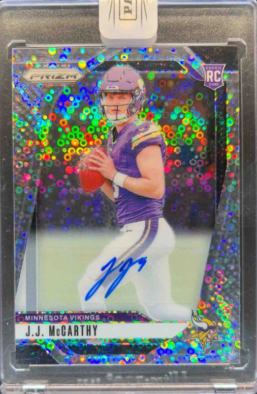 JJ McCarthy 2024 Prizm #400 Base Autographs - No Huddle Rookie RAW