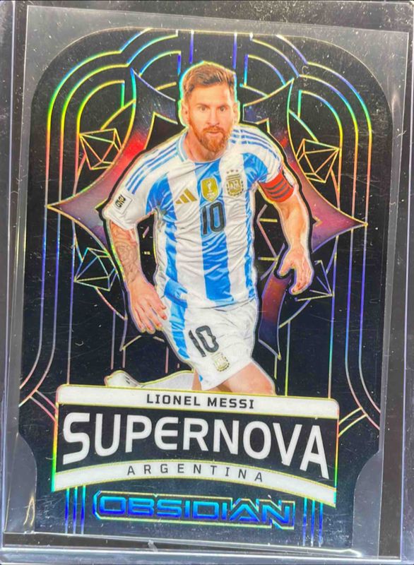 Lionel Messi 2024 Obsidian #10 Supernova - Electric Etch Yellow /10 RAW