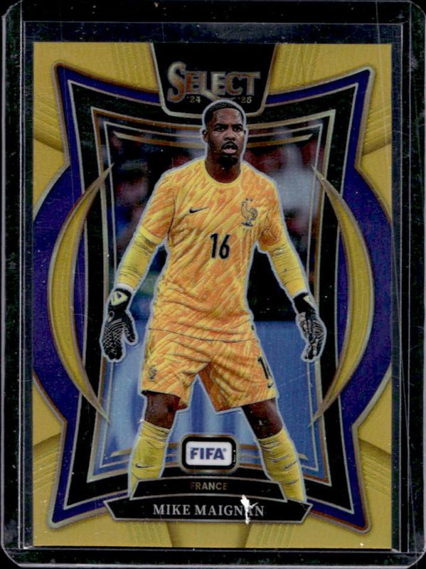 Mike Maignan 2024 Select FIFA #74 Terrace Gold /10 RAW