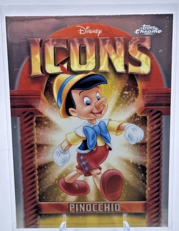 2025 Topps Chrome Disney #DI-16 Disney Icons