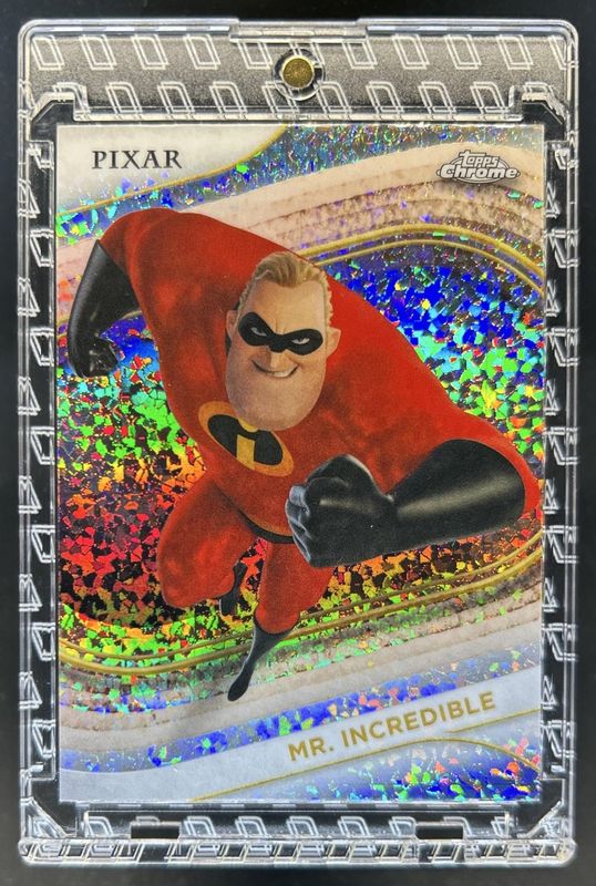 2025 Topps Chrome Disney #150 Mini Diamonds Refractor
