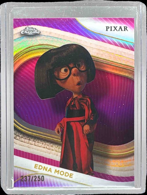 2025 Topps Chrome Disney #154 Pink Refractor /250