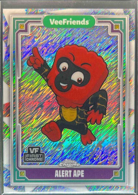 Alert Ape 2025 Topps Chrome VeeFriends #28 Shimmer Refractor /250 RAW