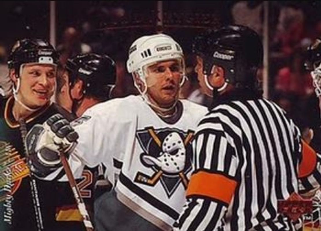 1995 Upper Deck #9 Base