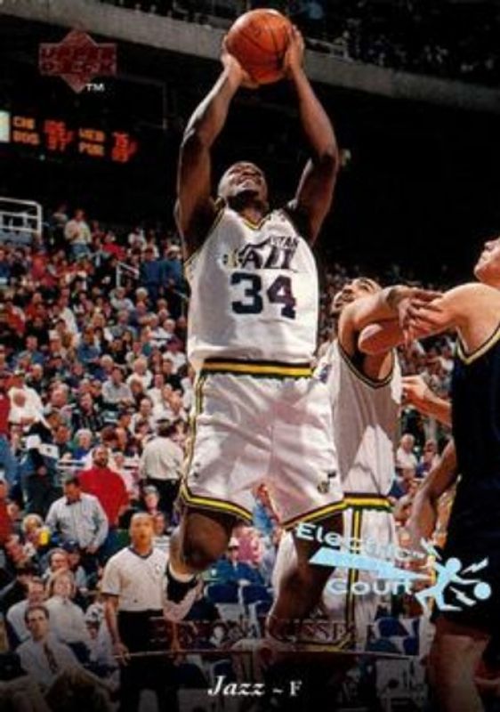 1995 Upper Deck #15 Electric Court