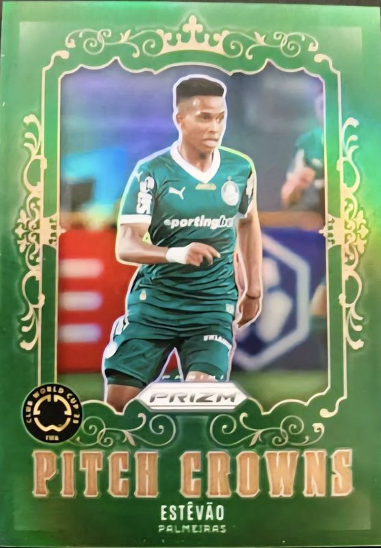 Estevao 2025 Prizm World Cup #15 Pitch Crowns RAW
