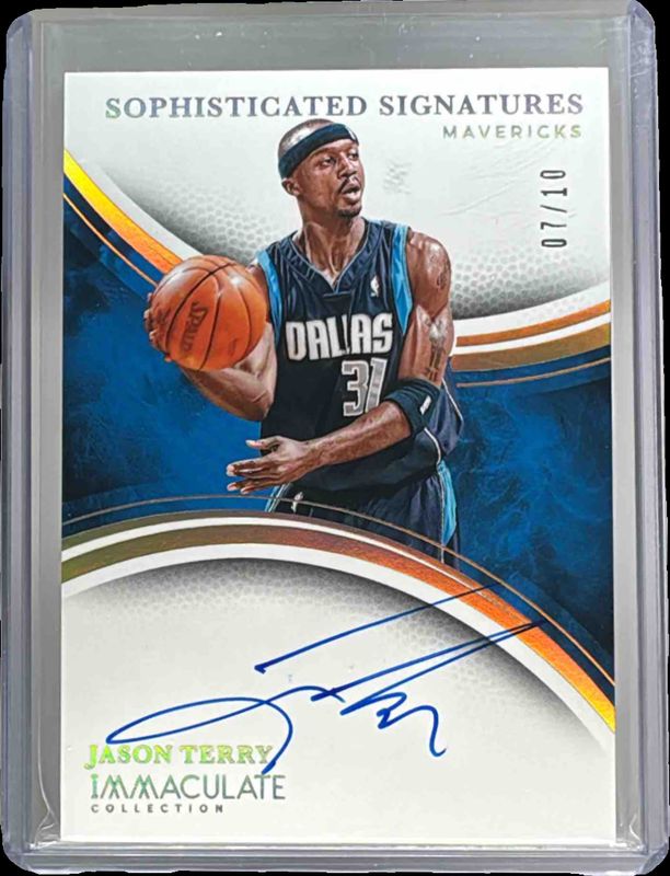 2024 Immaculate #15 Sophisticated Signatures - Gold /10