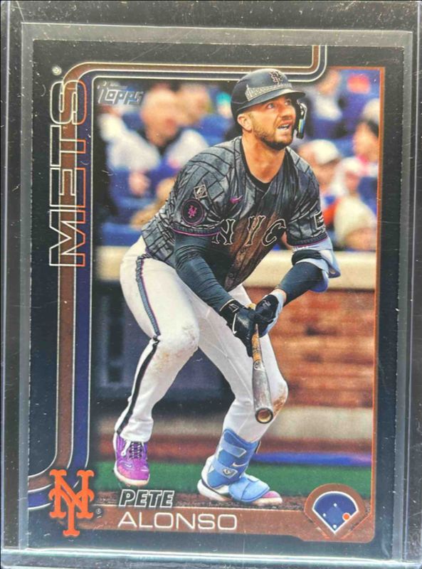 Pete Alonso 2025 Topps #550 Black /74 RAW