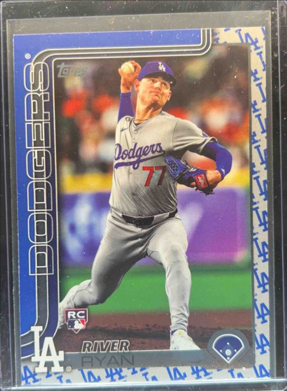 River Ryan 2025 Topps #273 Team Color Rookie RAW