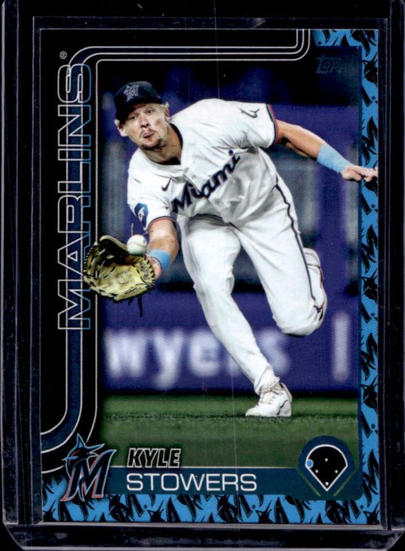 2025 Topps #399 Team Color