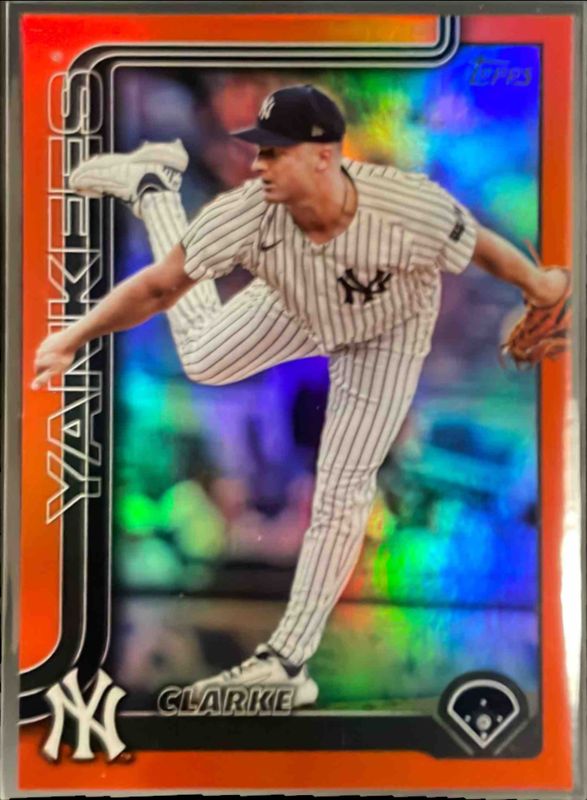 2025 Topps #395 Orange Holo Foil /25