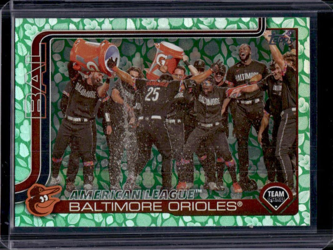 Baltimore Orioles 2025 Topps #170 Easter Holiday Flowers RAW
