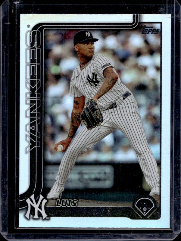 Luis Gil 2025 Topps #321 Rainbow Foil RAW