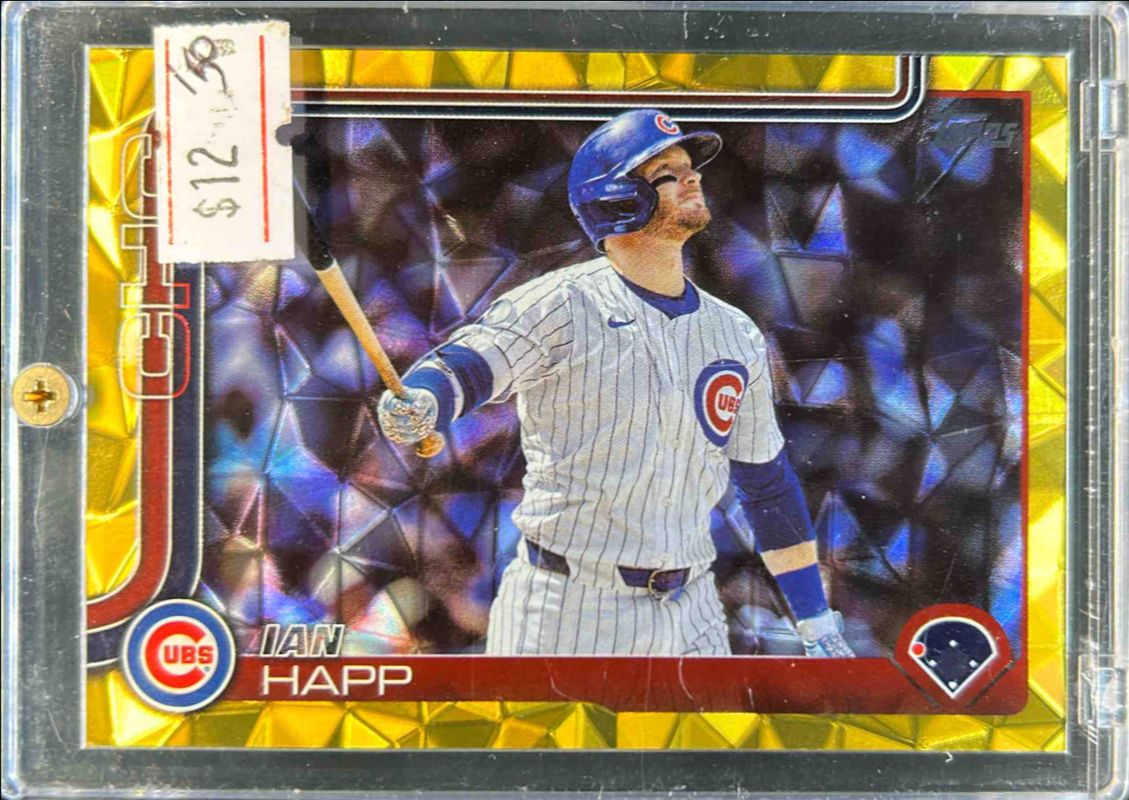 Ian Happ 2025 Topps #64 Gold Diamante Foil /50 RAW