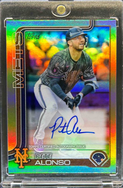Pete Alonso 2025 Topps #550 Flagship Real One Autographs (Series 2) - Gold Foil /50 RAW