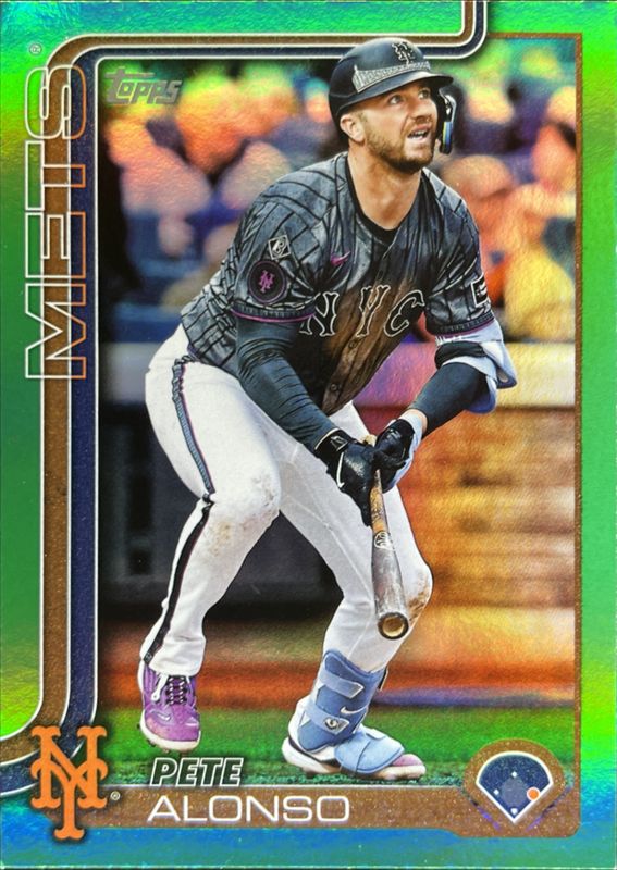 Pete Alonso 2025 Topps #550 Green Holo Foil /99 RAW