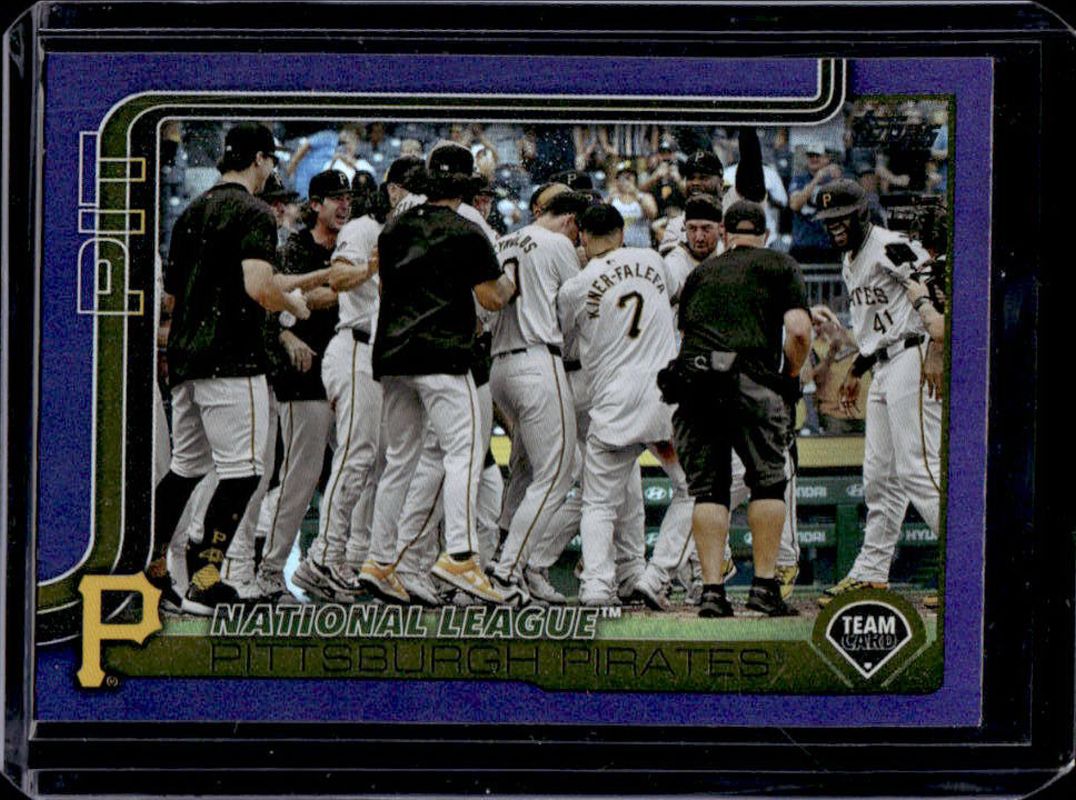 Pittsburgh Pirates 2025 Topps #677 Purple Rainbow /250 RAW