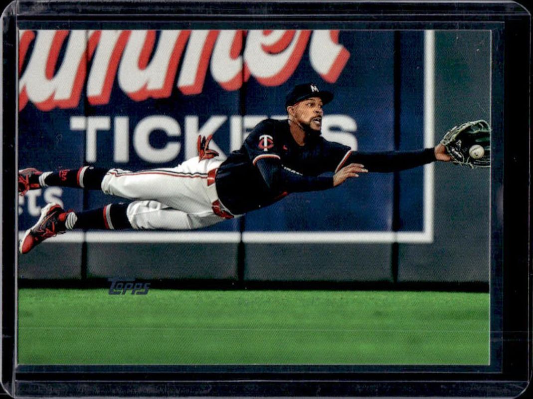 Byron Buxton 2025 Topps #530 True Photo RAW