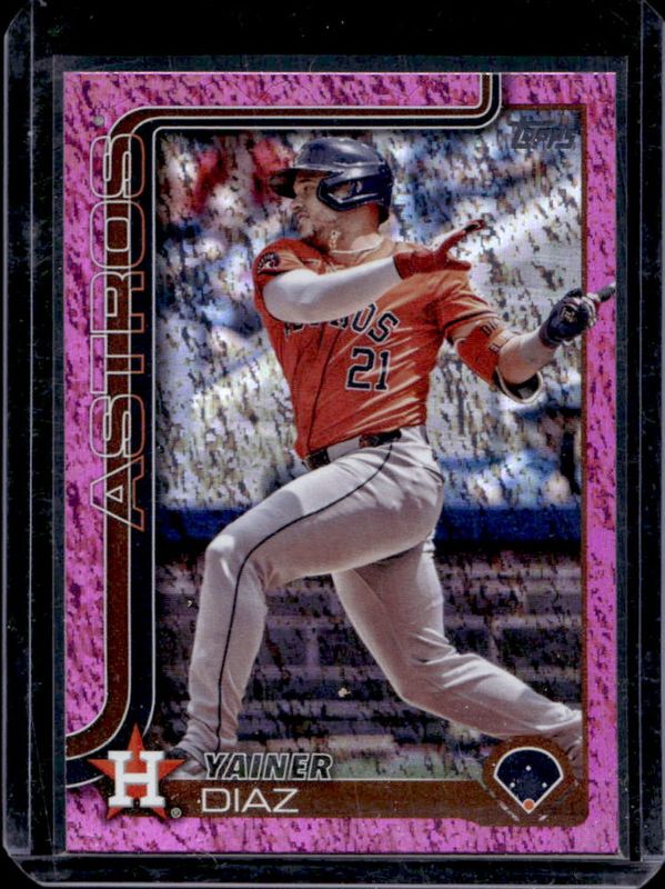 Yainer Diaz 2025 Topps #299 Pink Holo Foil RAW