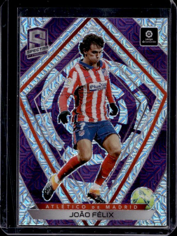 Joao Felix 2020 Chronicles #23 Spectra La Liga Purple Mojo RAW