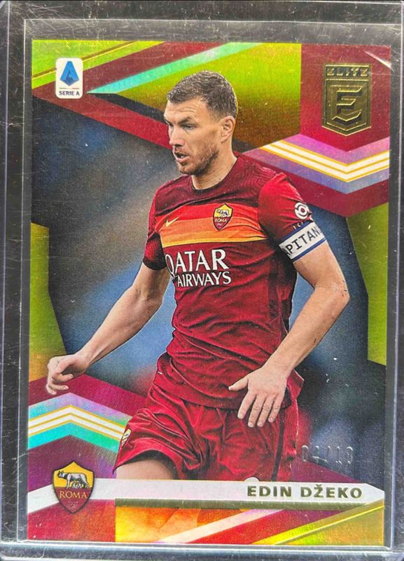 Edin Dzeko 2020 Chronicles #4 Elite Serie A - Gold /10 RAW